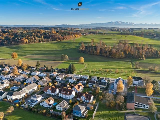 Gemütliche Dach Maisonettewohnung mit viel Charme