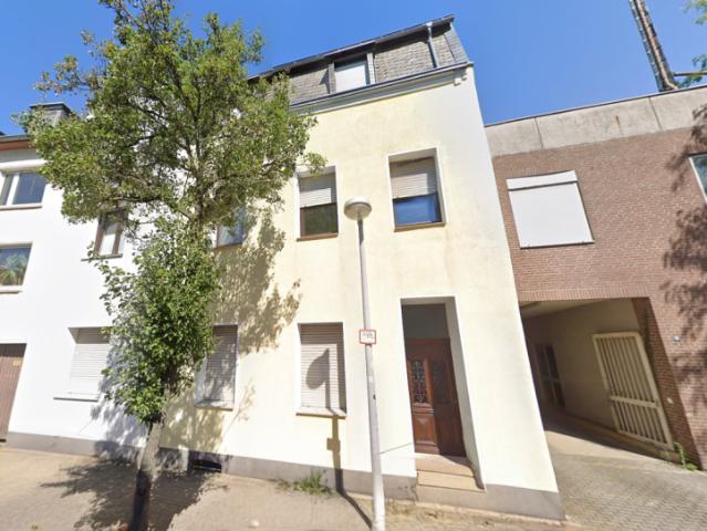 Charmante Dachgeschosswohnung in ruhiger Lage von Mülheim Styrum