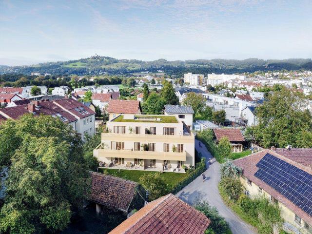 Charmante Dachgeschosswohnung mit Terrasse | Kompakt & modern