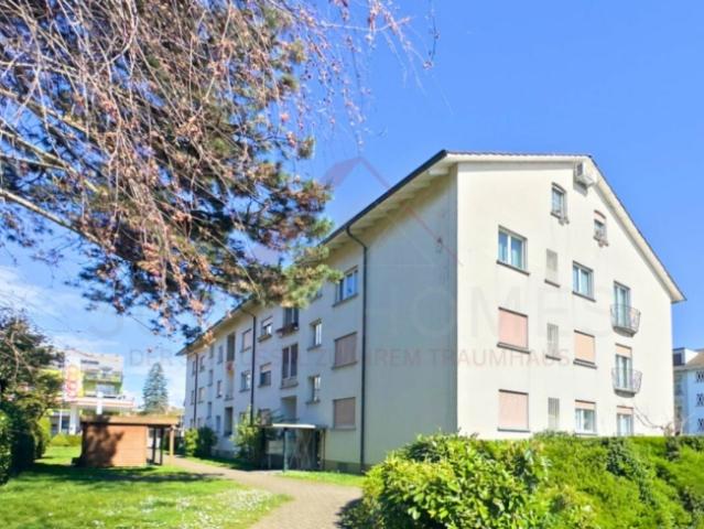Charmante Dachwohnung mit einzigartigem Charme und zentraler Lage in Biel