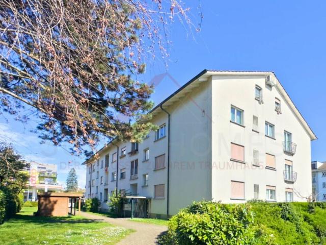 Charmante Dachwohnung mit einzigartigem Charme und zentraler Lage in Biel