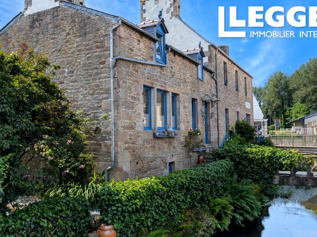 Charmante Demeure du XIXe Siècle avec Maison d’Hôtes & 3 Gîtes et commerce – Propriété au Bord de la rivière