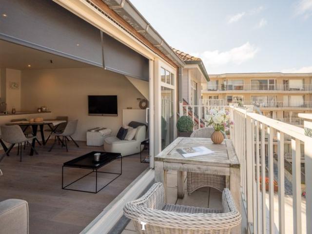 charmante duplex met ruime terrassen centraal gelegen op de
