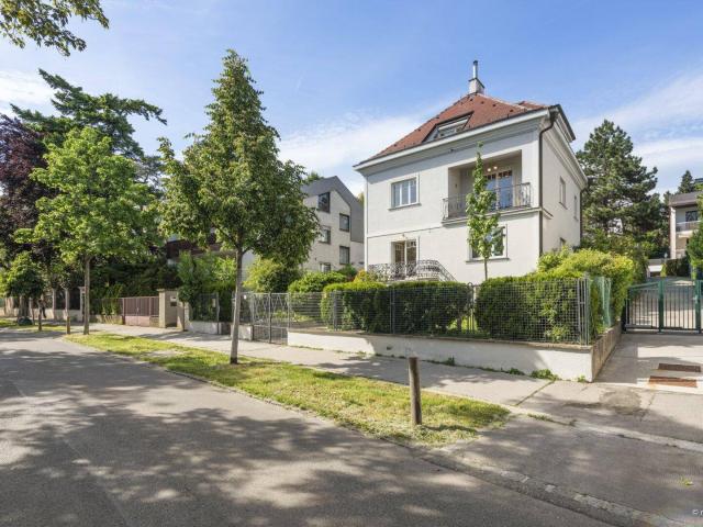 Charmante Familienvilla aus den 1930er Jahren in zentraler Döblinger Lage