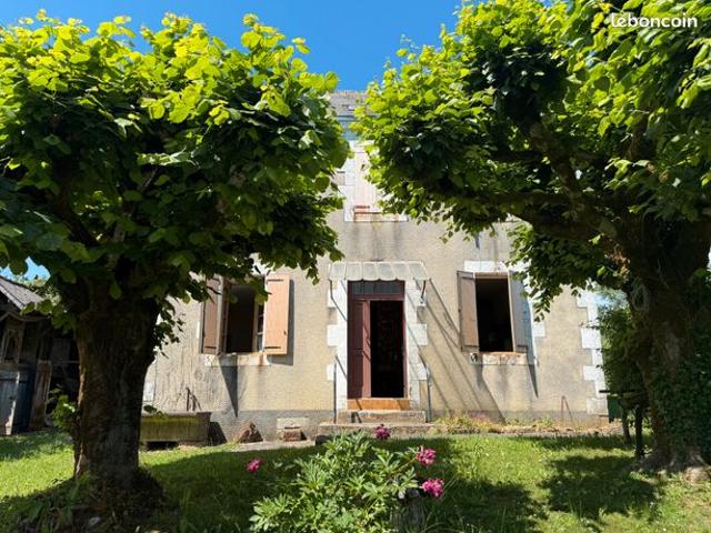 Charmante fermette + 1 HA environnement champêtre