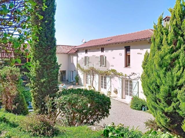 Charmante ferme chambres d'hôtes 250m² Aspet