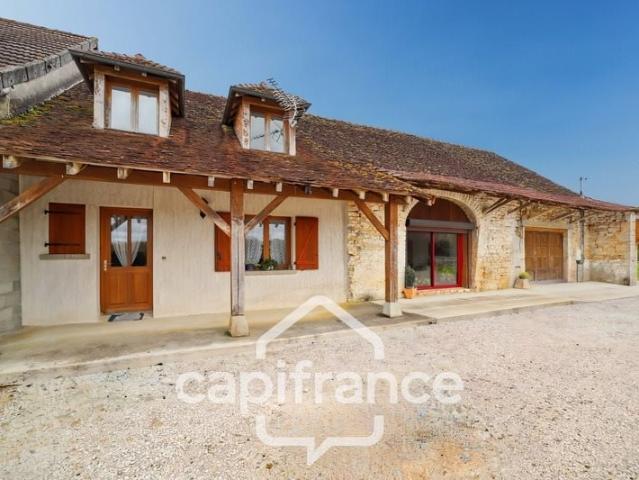 Charmante ferme bressane, 3 chambres avec grand terrain et d. 170m² Beaufort Orbagna