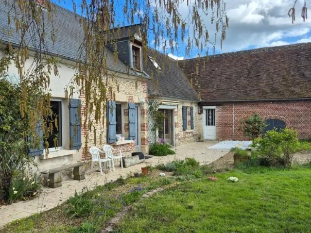 Charmante ferme de 6 chambres à vendre à Abbecourt, France