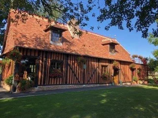 Charmante ferme totalement restaurée en Normandie 118m² Saint Hellier