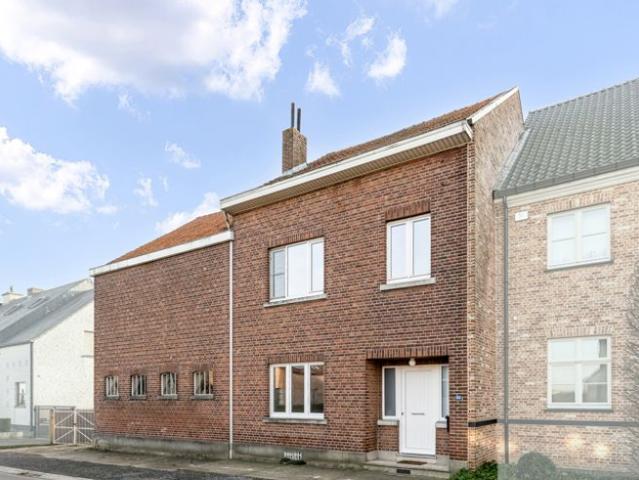 Charmante hoevewoning met schuur te Zussen