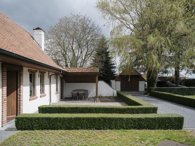 Charmante hoeve met weids uitzicht over de velden