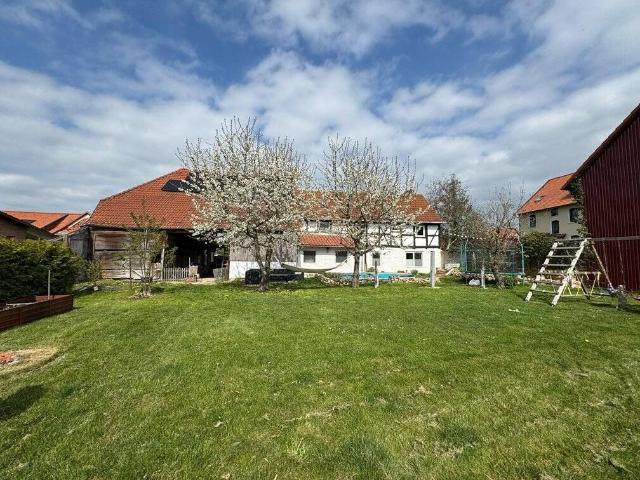 Charmante Hofanlage mit hübschen Garten, bezugsbereit in Berßel bei Osterwieck