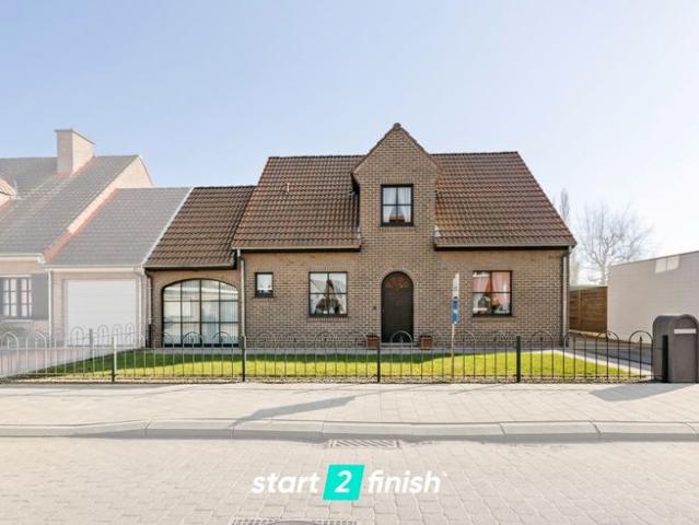 Charmante instapklare woning met 43 zonnepanelen en ruime g