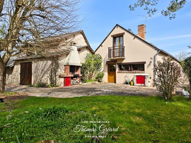 Charmante longère 150m² – 4 chambres + bureau – Beau terrain. 150m² Bonneval
