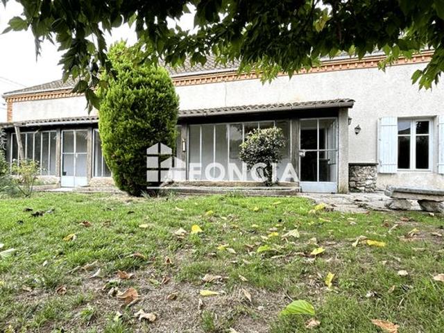 Charmante longère de plain pied avec jardin à Villeneuve sur Lot