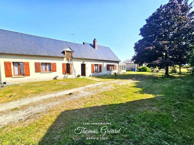 Charmante longère, double garage et terrain piscinable sans. 116m² Bonneval