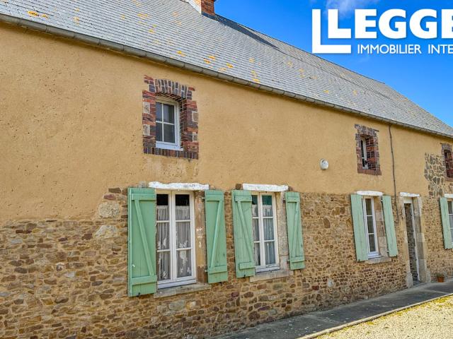 Charmante longère en pierre et masse de 88m2 au coeur du village de GORGES, 10 min Perriers, 20 min des plages