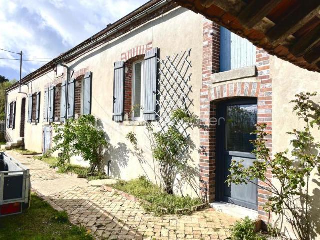 Charmante longère entièrement rénovée 4 chambres et jardin