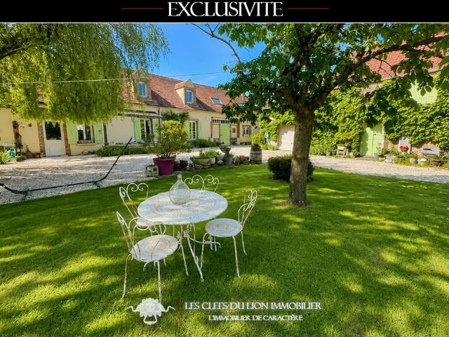 CHARMANTE LONGÉRE ET SA DÉPENDANCE