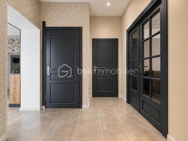 Charmante longère semi individuelle en semi plain pied 4 chambres jardin garage