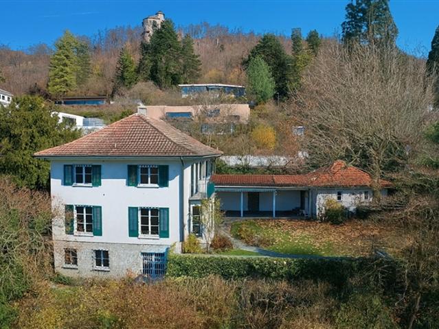 Charmante Landhaus Villa mit Blick über Arlesheim