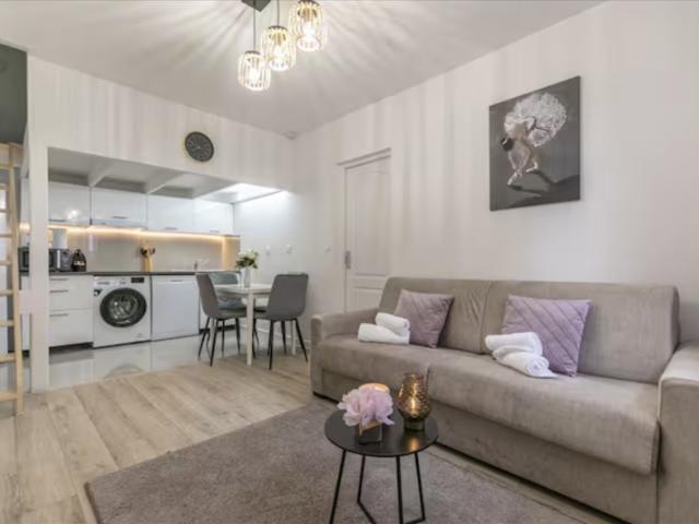 Charmante maison meublée avec extérieur à Montrouge