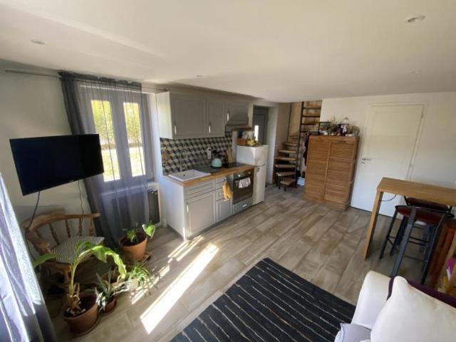 Charmante maison meublée de type 2, proche de la gare de Tho