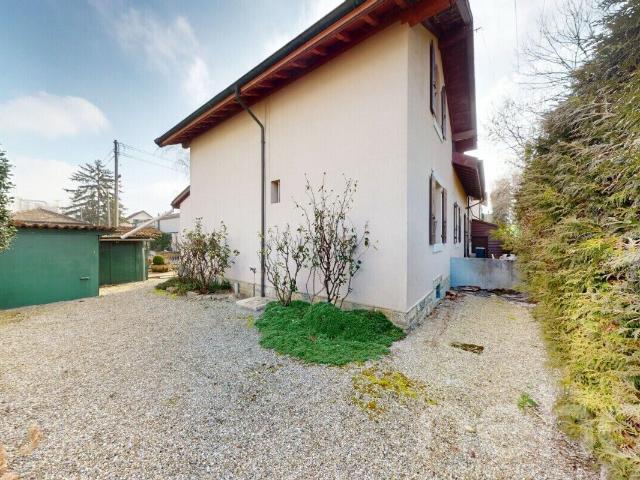 Charmante maison mitoyenne à rafraichir au Petit Lancy | dreamo. Ch