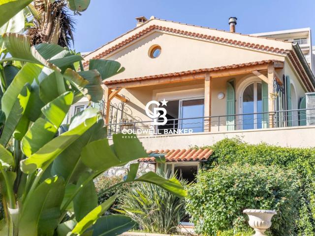 Charmante maison niçoise avec vue mer – Nice Ouest 200m² Nice