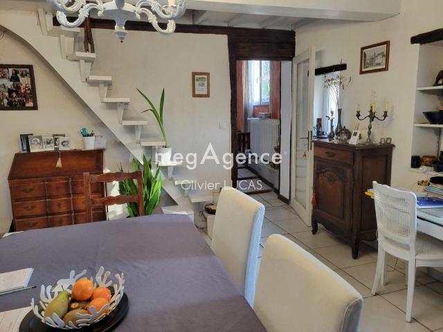 Charmante maison au coeur d'un petit village de bord de Sein. 175m² Quillebeuf sur Seine
