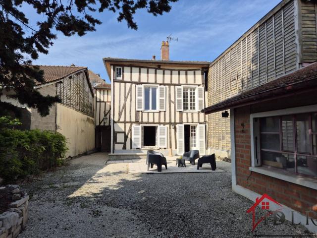 Charmante maison avec 3 chambres + jardin arboré