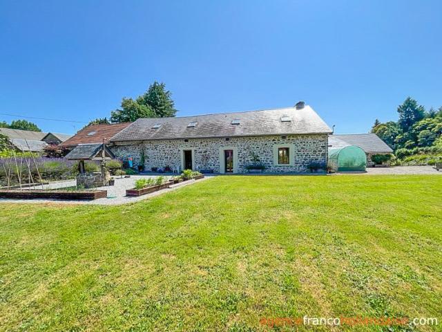 Charmante maison avec gîte 223m² Domps