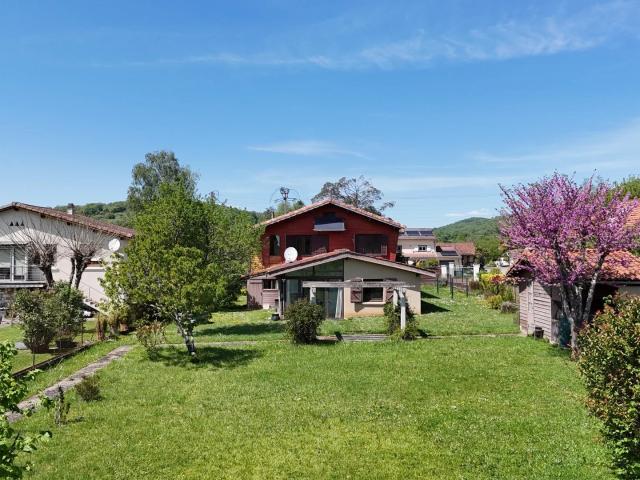 Charmante maison avec jardin à Montjoie en Couserans 134m² Montjoie en Couserans