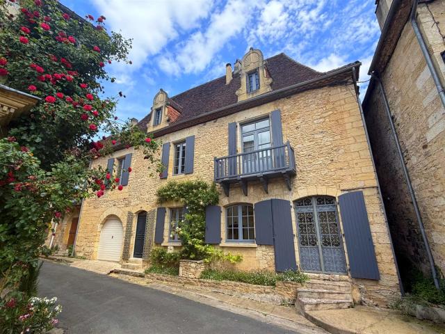 Charmante maison avec piscine à Le Bugue. 249m² Le Bugue