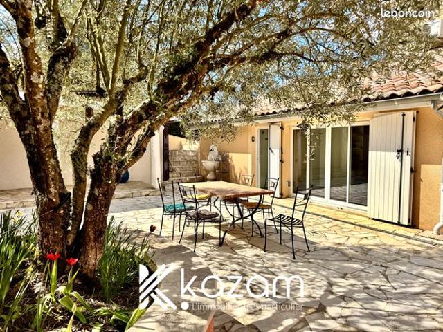 Charmante maison avec piscine, jardin et dépendances