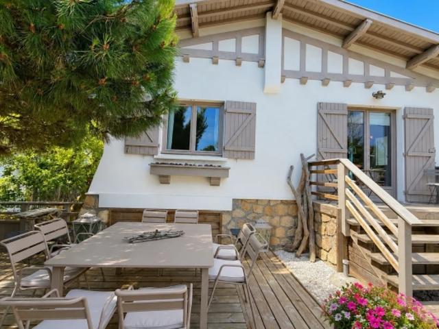 Charmante maison avec quatre chambres et un jardin intime à Arcachon, quartier des Abatilles