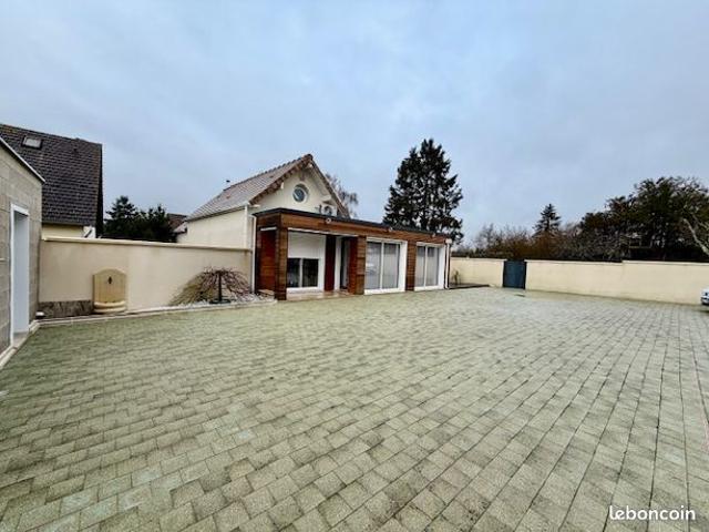 Charmante maison a bennecourt