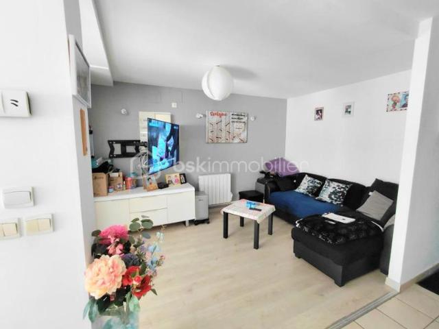MAISON DE VILLE 85m² SAINT JUST 60 3 CH JARDINET GARE À PIED
