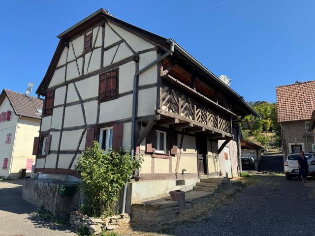 Charmante maison alsacienne à colombages de 90 m2 au cœur du Sundgau