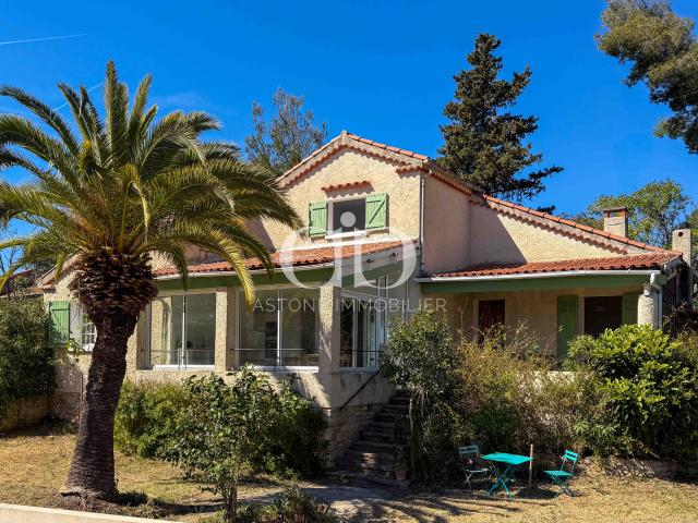 SOUS OFFRE ARENE CROS LA CIOTAT SEDUISANTE MAISON