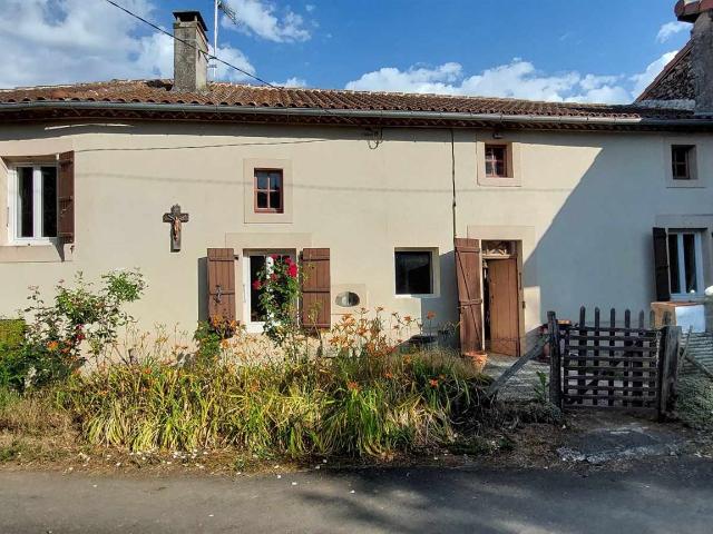 Charmante maison de campagne avec grange 91m² Chirac