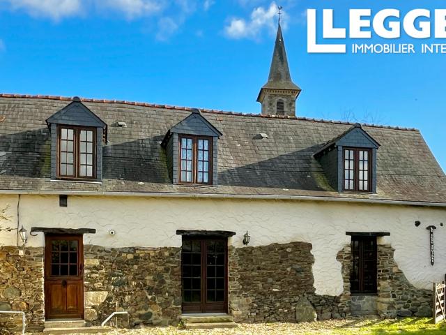 Charmante maison de caractère avec 2 chambres et bureau au cœur de la Bretagne, à proximité de Dinan Combourg
