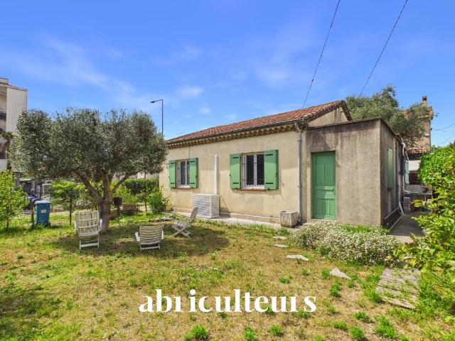 Charmante maison de plain pied de 80 m² habitables Jardin de 522 m² Cannes La Bocca