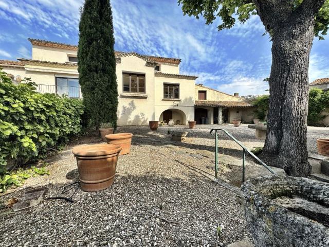 Charmante maison de vigneron du XIXe siècle 243m² Cabrerolles