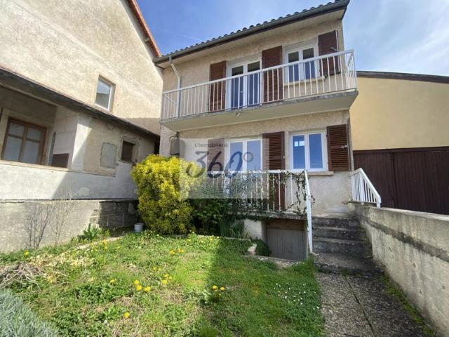 Charmante maison de village à Cormatin, 2 chambres