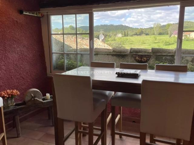 Charmante maison de village au cœur de Tourtour avec atelier indépendant