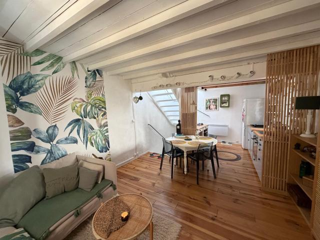 Charmante maison de village avec terrasse à 4 km d'Uzès. 60m² Saint Quentin La Poterie