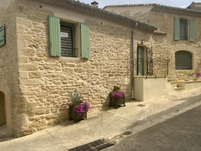 Charmante maison de village avec terrasse et garage