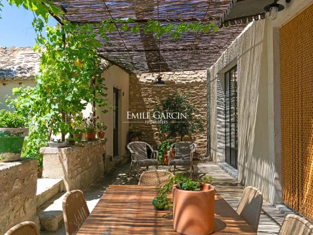 Charmante maison de village avec bassin à vendre Saint Remy. 145m² Saint Rémy de Provence