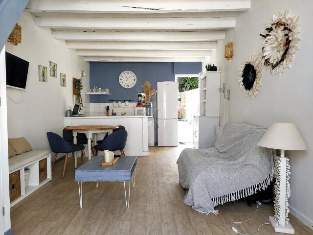 Charmante maison de village avec cour extérieure 24240 Sig. 48m² Sigoulès et Flaugeac